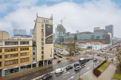 Widok na miasto Warszawa z tego apartamentu