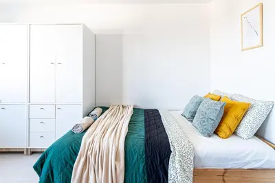 Łóżko lub łóżka w pokoju w obiekcie Czerniakowska apt 115 SuperApart - Blisko Sadyba Mall