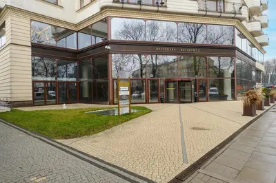 Budynek, w którym mieści się apartament