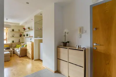 Kuchnia lub aneks kuchenny w obiekcie Lumina stylish 3-rooms apart in Warsaw