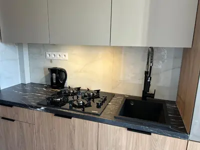 Kuchnia lub aneks kuchenny w obiekcie Studio apartment&Airport- free WiFi - Netflix - close by Chopin Airport