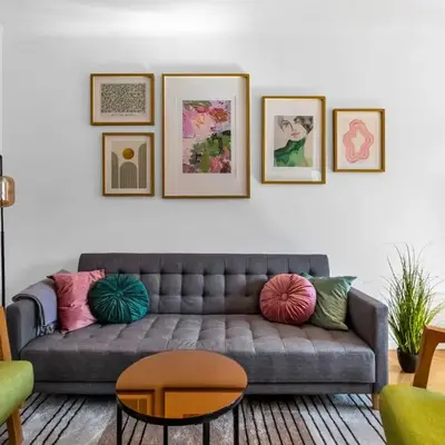 Wola Ratusz Serene Apartment by BookingHost