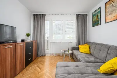 Telewizja i/lub zestaw kina domowego w obiekcie Lumina 2-room apart near Złote Tarasy