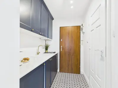 Kuchnia lub aneks kuchenny w obiekcie Stylish and Bright Studio Pet-Friendly by Noclegi Renters