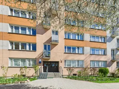 Budynek, w którym mieści się apartament