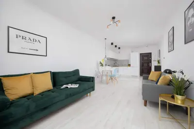 Część wypoczynkowa w obiekcie Modern Apartment Grzybowska near Hala Mirowska by Noclegi Renters
