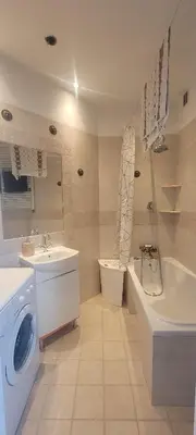 Łazienka w obiekcie Przytulne, jasne 40m2 na Starej Pradze, 3min do M
