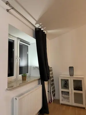 Telewizja i/lub zestaw kina domowego w obiekcie Stylowa Kawalerka z WiFi Praga Mińska 22 Blisko PGE Narodowego
