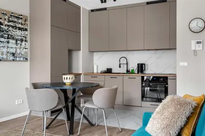 Kuchnia lub aneks kuchenny w obiekcie National Stadium Deluxe Apartment by BookingHost