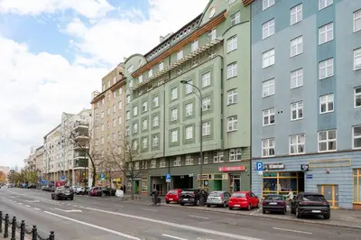 Budynek, w którym mieści się apartament