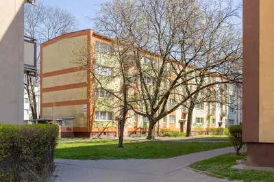 Budynek, w którym mieści się apartament