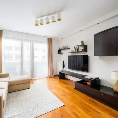 Metro Wilanowska Cosy Apartment by BookingHost
