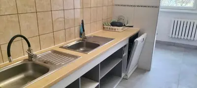 Kuchnia lub aneks kuchenny w obiekcie Hostel Pracowniczy za FSO