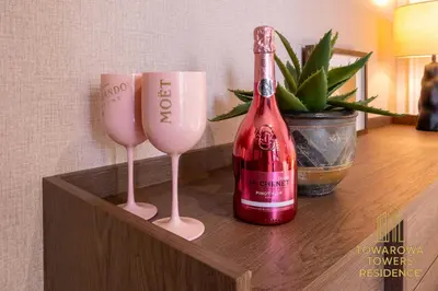 Napoje w obiekcie Towarowa Towers Suites