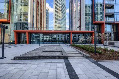 Budynek, w którym mieści się apartament