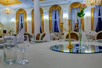 Restauracja lub miejsce do jedzenia w obiekcie Hotel Holiday Park