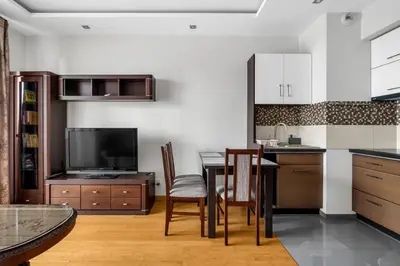 Kuchnia lub aneks kuchenny w obiekcie Homey Comfort Stay Apartment by BookingHost
