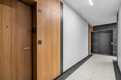 Plan piętra w obiekcie Homey Comfort Stay Apartment by BookingHost