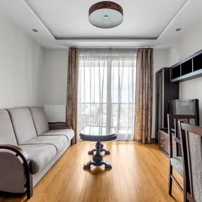 Homey Comfort Stay Apartment by BookingHost