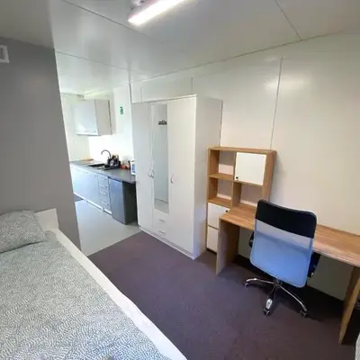 Student House Pawilony