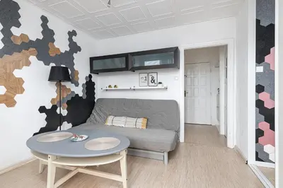 Kuchnia lub aneks kuchenny w obiekcie RentPlanet - Apartament przy Parku Mirowskim