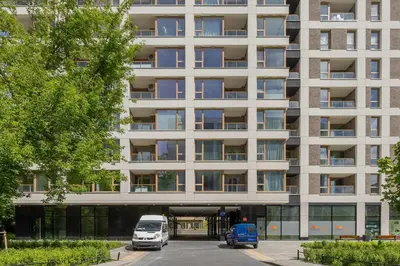 Budynek, w którym mieści się apartament