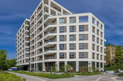 Budynek, w którym mieści się apartament