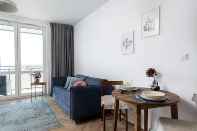 Część wypoczynkowa w obiekcie Blushline Apartment Wiktoryn AC Balcony