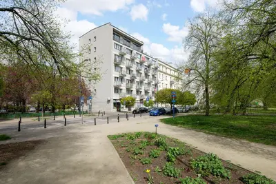Budynek, w którym mieści się apartament