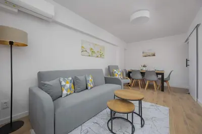 Część wypoczynkowa w obiekcie Bright Apartments Close to City Centre by Noclegi Renters