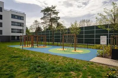 Plac zabaw dla dzieci w obiekcie Białołęka Apt - 61m2, Parking&Balcony - by Rentujemy