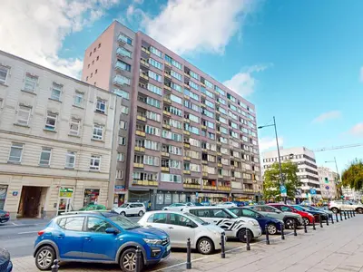 Budynek, w którym mieści się apartament