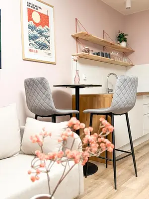Część wypoczynkowa w obiekcie Pink Studio with balcony - self check-in