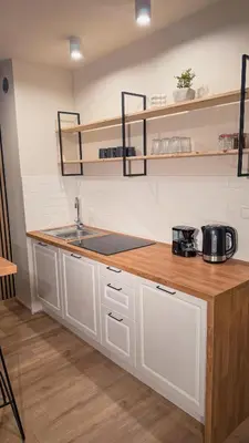 Kuchnia lub aneks kuchenny w obiekcie Breeze Studio with balcony