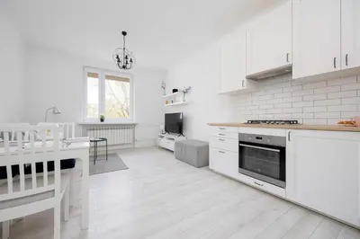 Kuchnia lub aneks kuchenny w obiekcie Chrzanowskiego 7 Bright Pet Friendly Apartment by Noclegi Renters