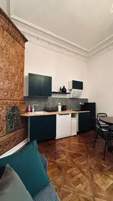 Kuchnia lub aneks kuchenny w obiekcie Kamienica Śródmieście Apartament 18B