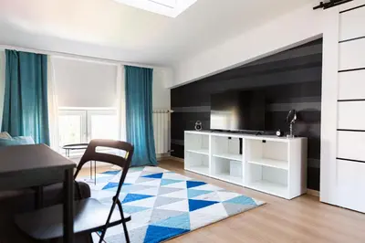 Telewizja i/lub zestaw kina domowego w obiekcie First Place Studio