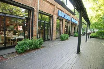 Budynek, w którym mieści się apartament
