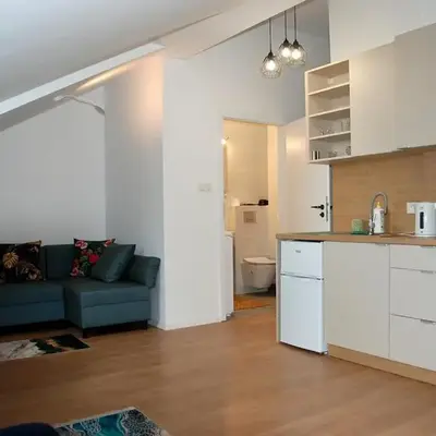 Cozy Apartment Penthouse Praga Kamionek