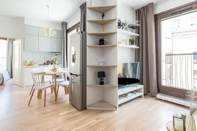 Kuchnia lub aneks kuchenny w obiekcie Koszykowa 51 SuperApart - With Parking, Near PKiN & Złotych Tarasów