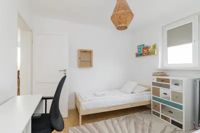 Łóżko lub łóżka w pokoju w obiekcie ShortStayPoland Górnośląska B78