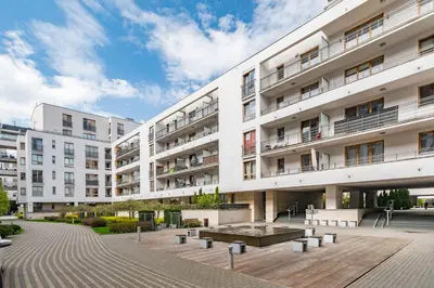 Budynek, w którym mieści się apartament