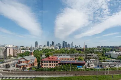 Widok na miasto Warszawa z tego apartamentu