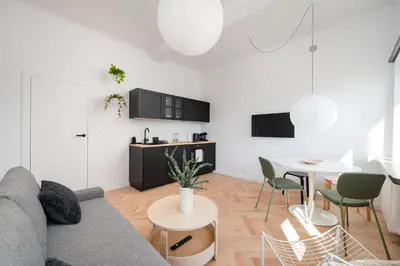 Kuchnia lub aneks kuchenny w obiekcie Plac Zbawiciela City Glow Apartment by BookingHost