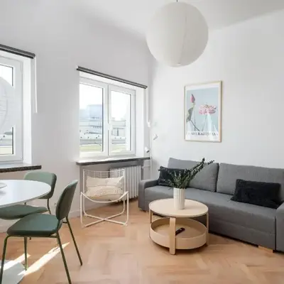 Plac Zbawiciela City Glow Apartment by BookingHost
