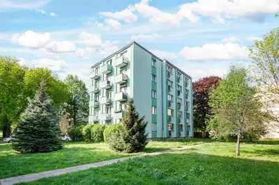 Budynek, w którym mieści się apartament