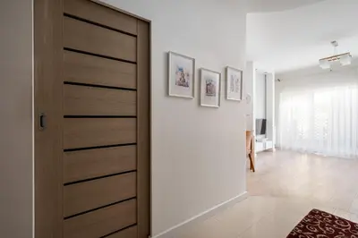 Plan piętra w obiekcie Włochy Fasolowa 2-Bedroom Apartment by BookingHost