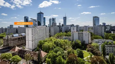 Widok na miasto Warszawa z tego apartamentu