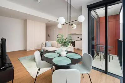 Kuchnia lub aneks kuchenny w obiekcie Towarowa Towers Premium Apartment by BookingHost