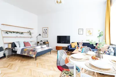 Telewizja i/lub zestaw kina domowego w obiekcie Targowa Apt 30 SuperApart - Komfortowe mieszkanie